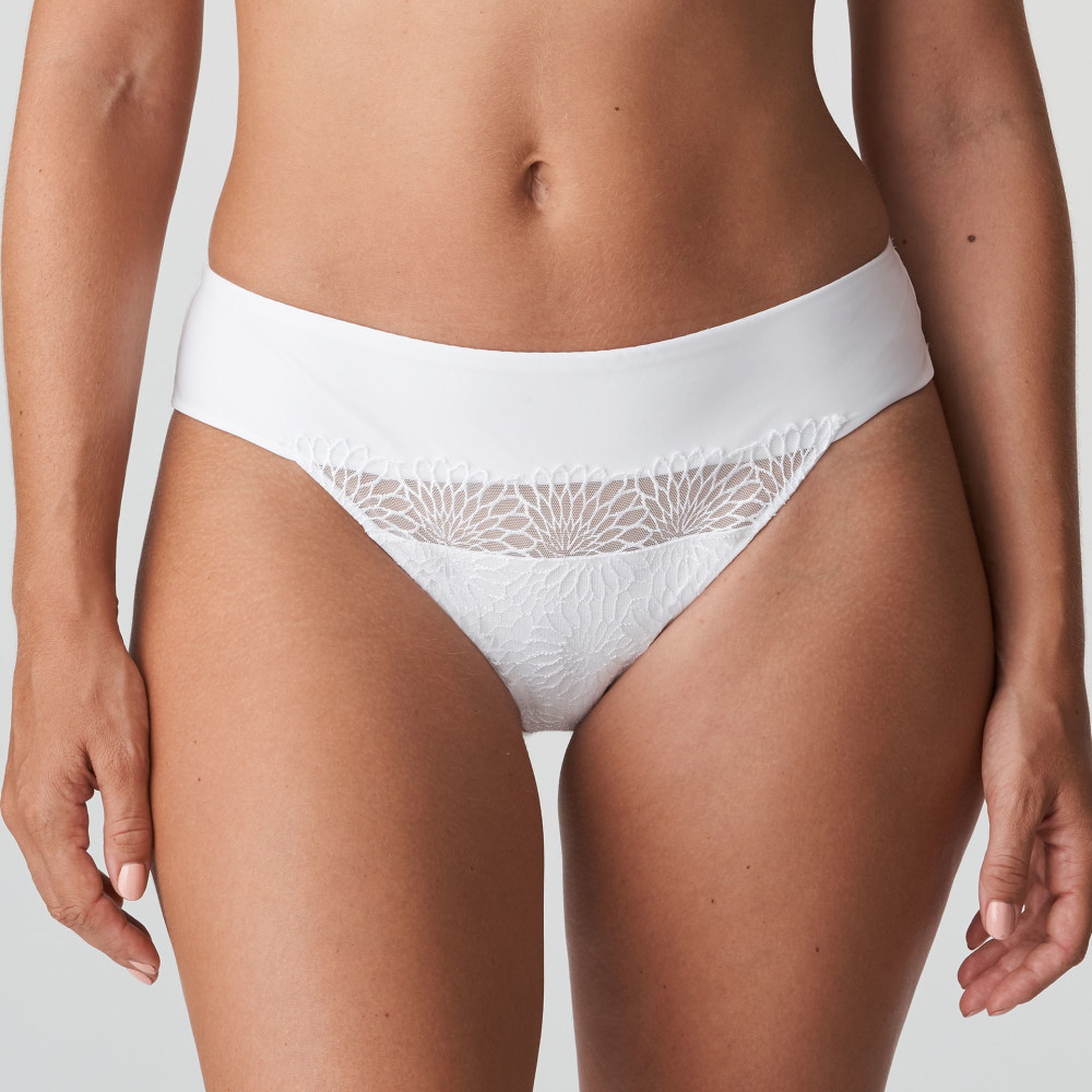 Prima Donna Sophora  string wit