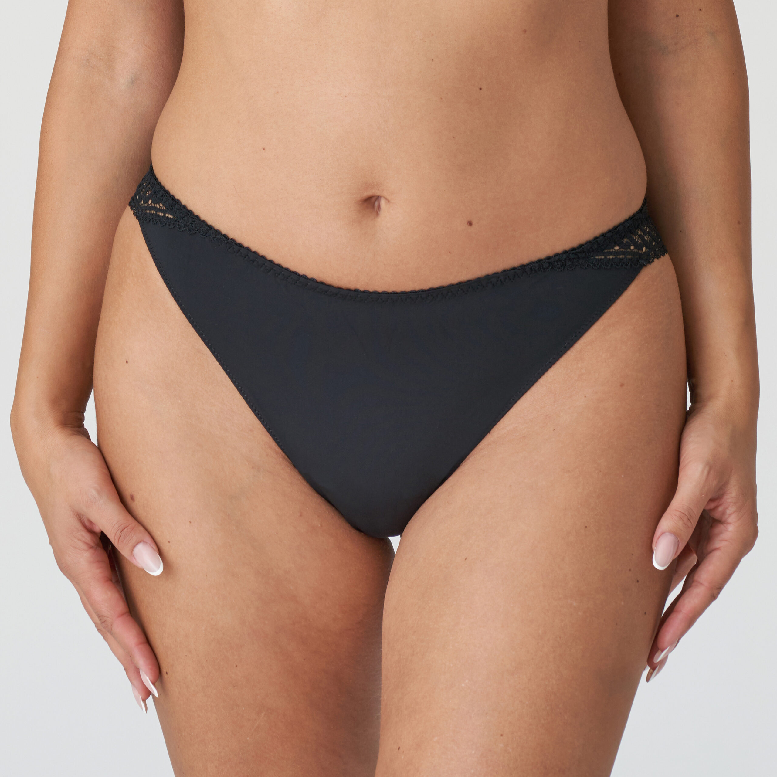 PrimaDonna string Montara zwart