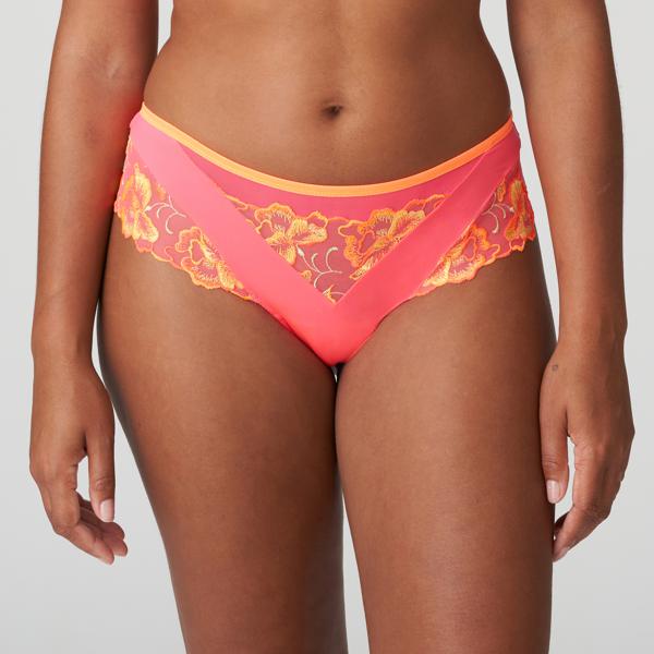 PrimaDonna luxe string Devdaha Tropicana