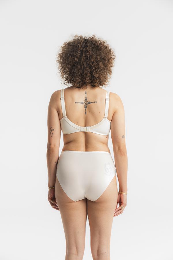 Louisa Bracq Flora  taille slip beige